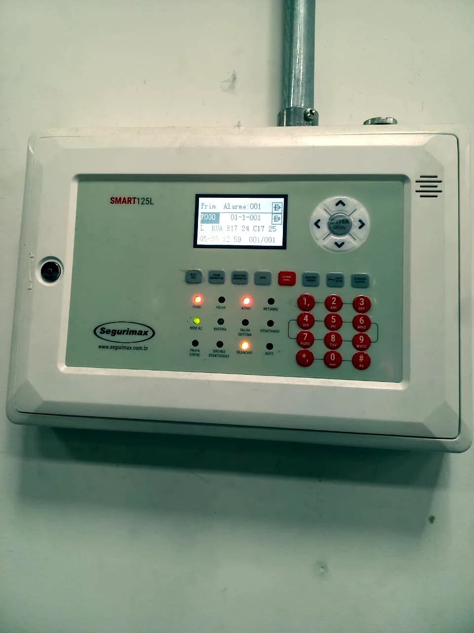 Central de Alarme — Painel de Controle